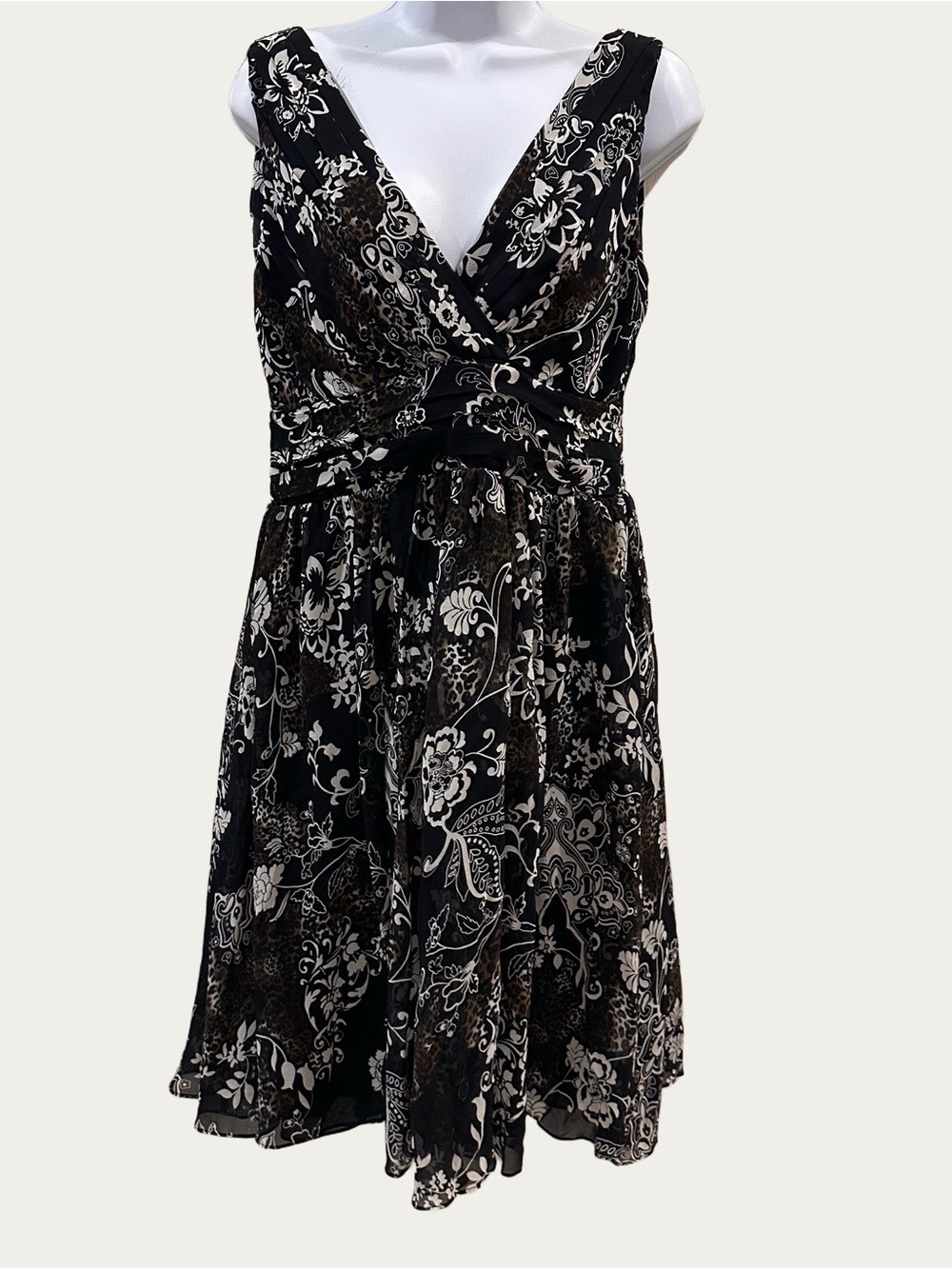 Spiegel Women’s Silk Black Floral V Neck Dress 8